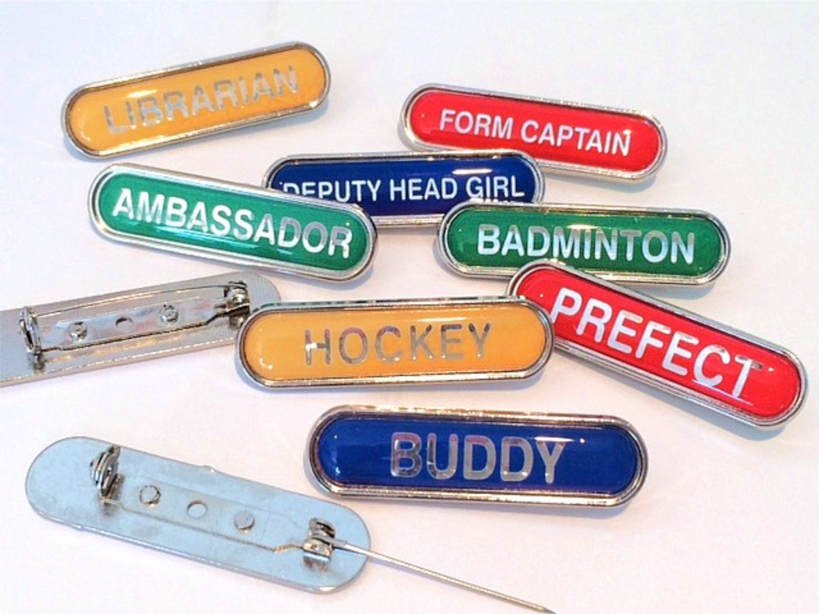 FORM CAPTAIN bar badge